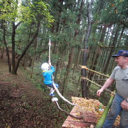 2014年「岩櫃城忍びの乱」。岩櫃の自然そのものを舞台にした、初期の忍者体験。